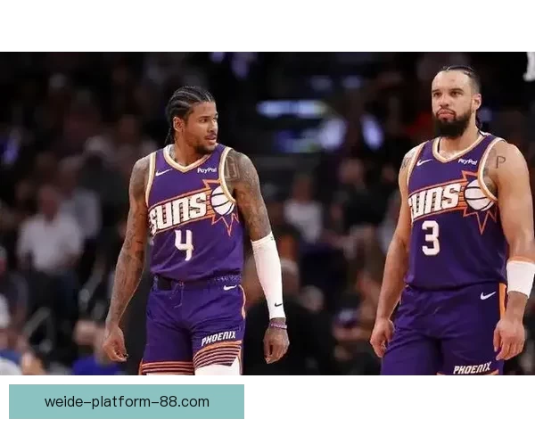 布克空砍34分魔术险胜太阳送湖人锁定季后赛萨格斯20分助力球队突破 布克空砍34分魔术险胜太阳送湖人锁定季后赛萨格斯20分助力球队突破